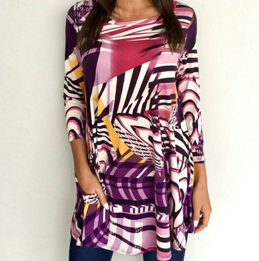 NEW ARRIVAL! Plus Size Graphic Print Top